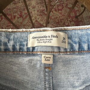 Abercrombie & Fitch Light Blue Ankle Straight Jeans